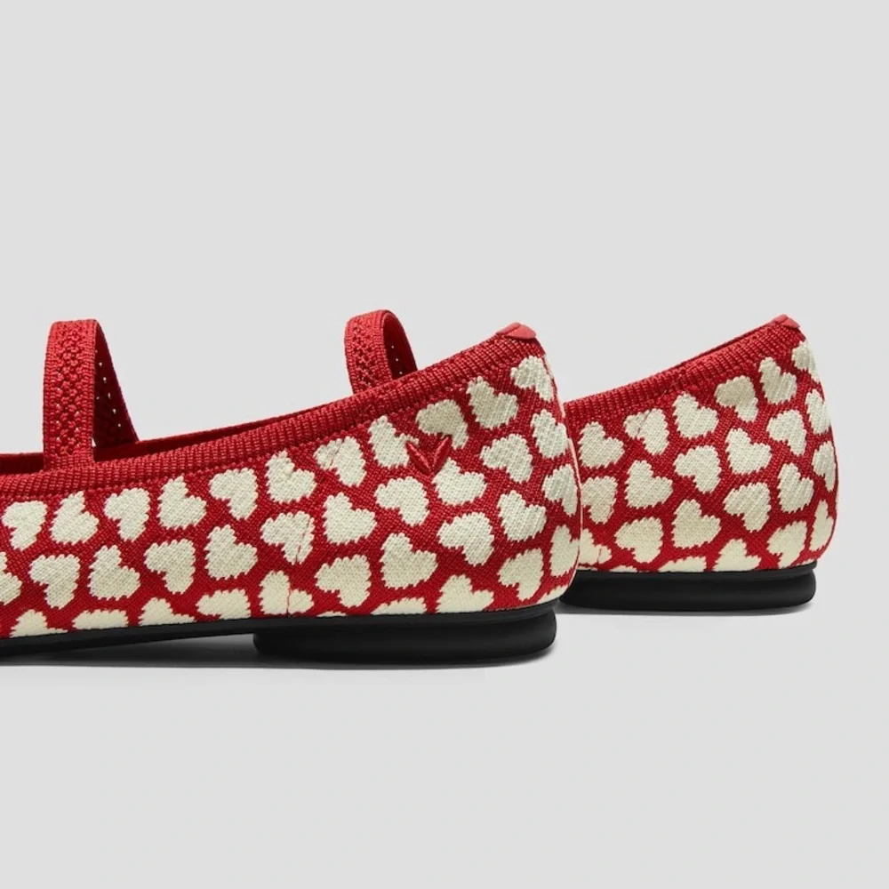 Vivaia Tamia Almond-Toe‎ Mary-Jane Valentine's Day Cream Ivory Red Heart 41 9.5